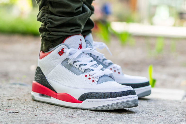 2013 Air Jordan 3 Fire Red Review