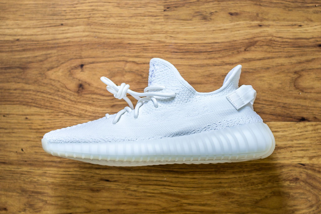 Adidas Yeezy Boost 350 V2 Triple White Cream Sneaker Pickup Unboxing