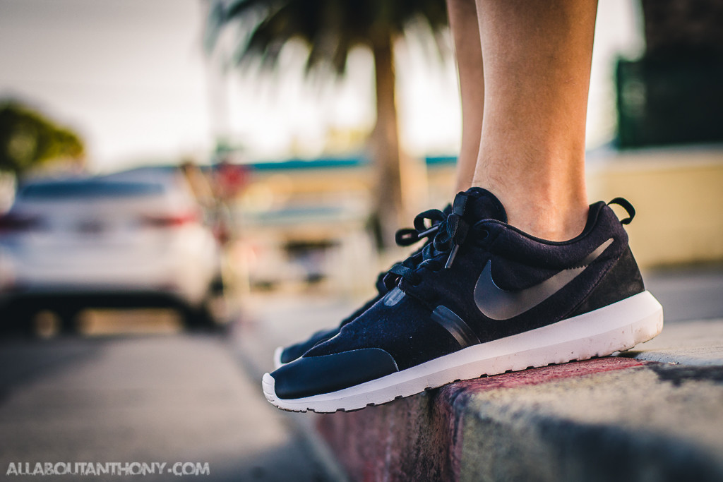 Nike Roshe Tech Fleece Pack Black Review