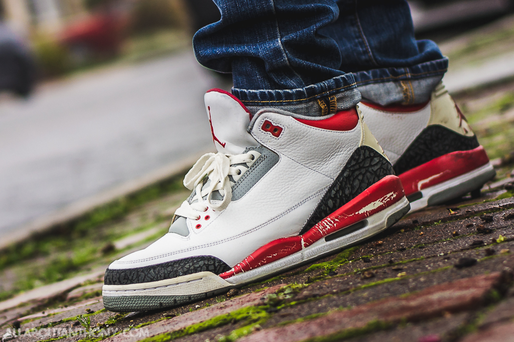 fire red 3 on feet