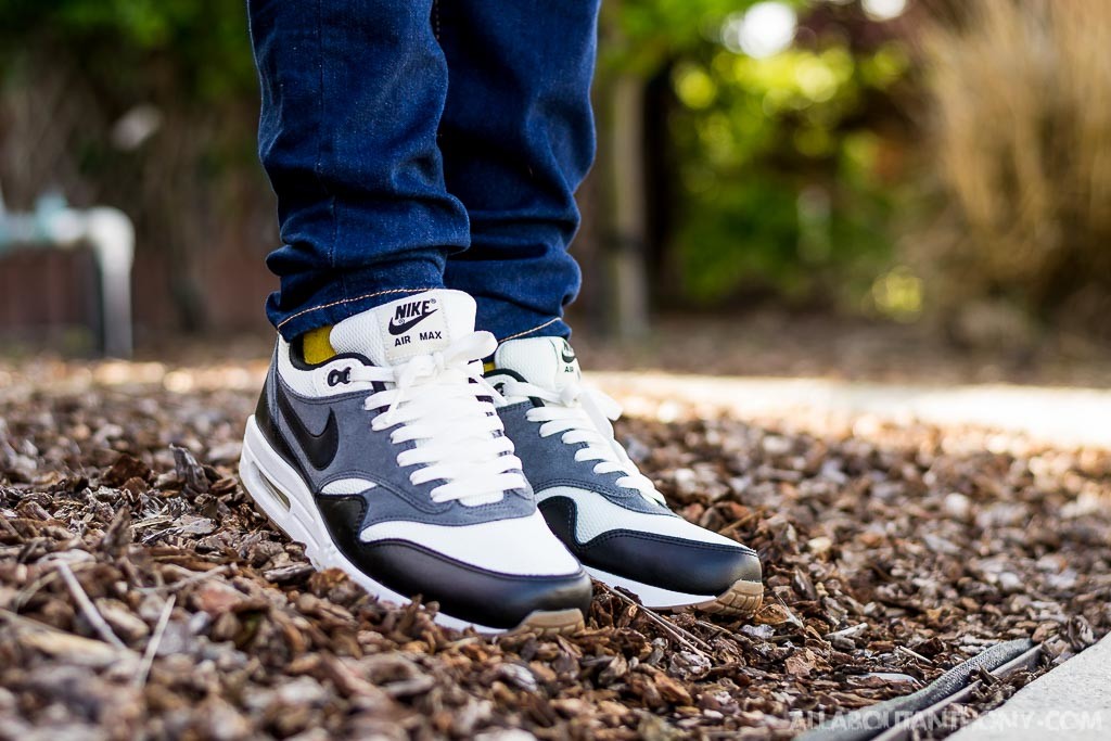 Nike Air Max 1 Essential Sail & Black Review