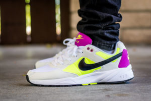 Nike Air Icarus Volt Fuchsia