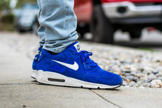 Nike Air Max 90 Hyper Blue Review