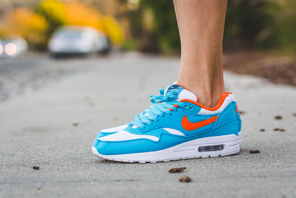 bewaker Brawl alleen Nike Air Max 1 ID Dolphins On Feet Sneaker Review