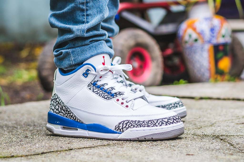 2009 Air Jordan 3 True Blue Review