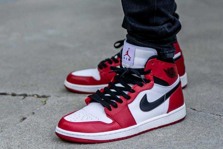 Air Jordan 1 Retro High Chicago Review