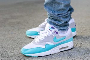 A SHOE YOU NEED IN YOUR COLLECTION  THE NIKE AIR MAX 1 'DARK TEAL GREEN'  REVIEW & ON FOOT 