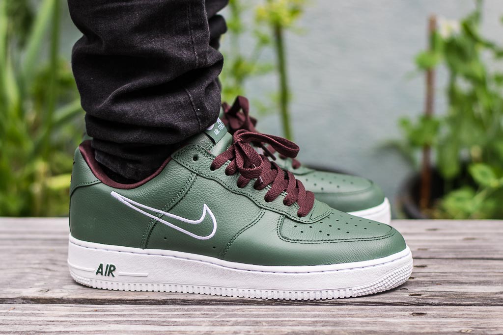 air force one low on feet