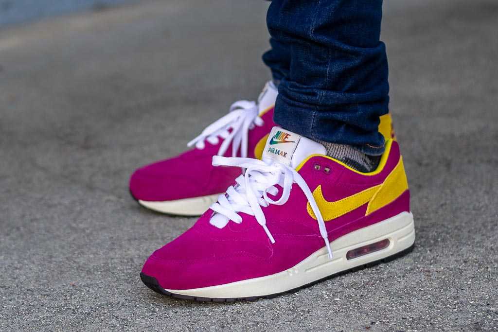Nike Air Max 1 Dynamic Berry On Feet Sneaker Review
