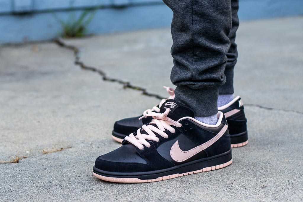 Nike SB Dunk Low Black/Washed Coral On 