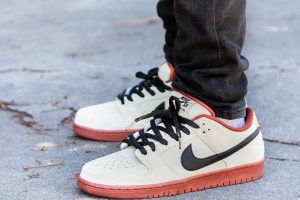 Nike SB Dunk Low Muslin Hennessy Review