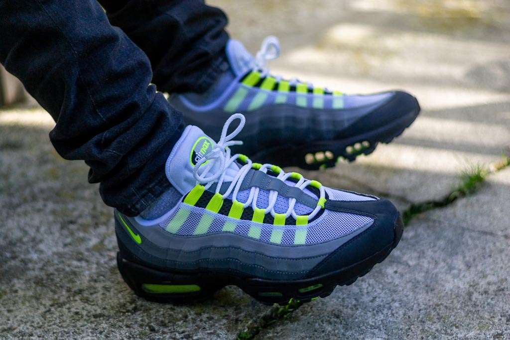 where to buy air max 95 neon