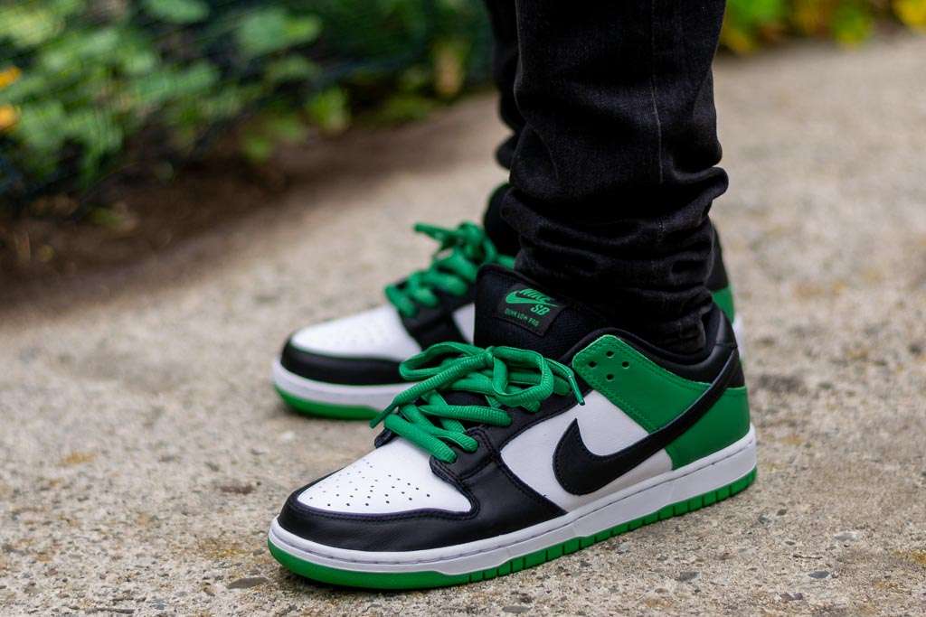 Nike SB Dunk Low Classic Review